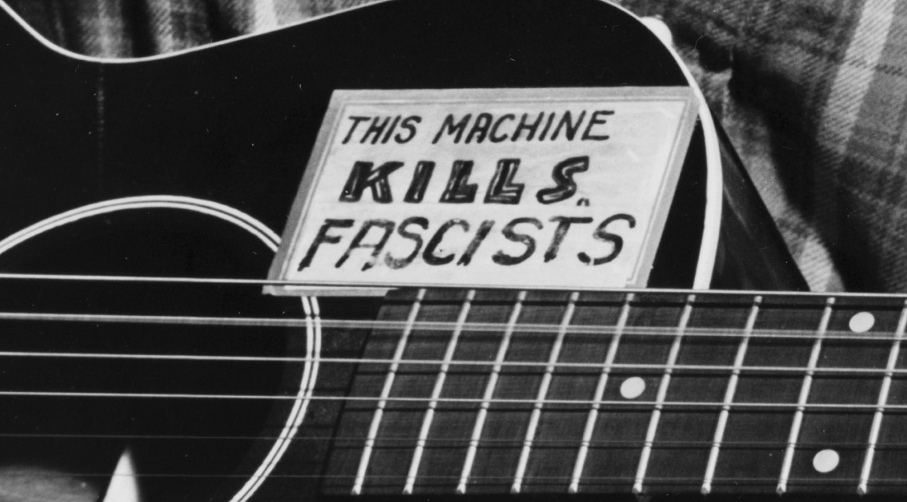 Woody Guthrie, 101 años de Folk Urbano, "This machine kills fascists" - Dirty Rock Magazine