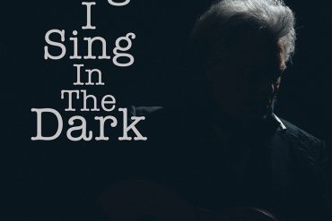 Marty Stuart publica nuevo disco, Songs I Sing in the Dark