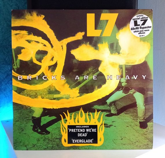 L7 – Bricks Are Heavy