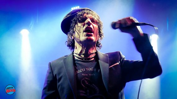 Jesse Malin sufre parálisis cerebrovascular espinal