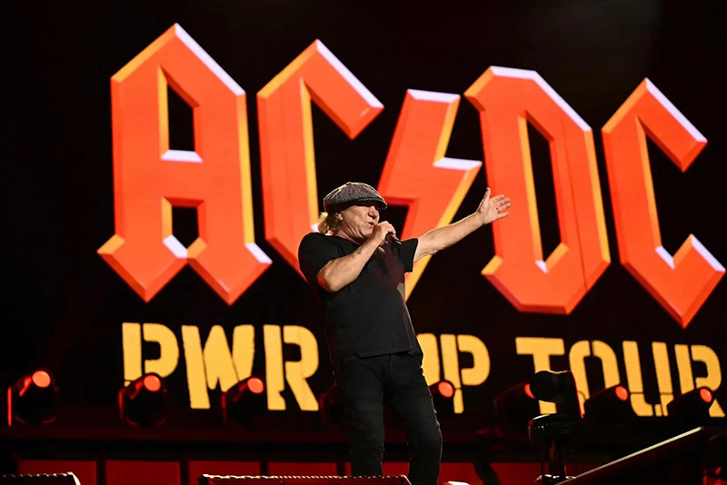 ACDC arrancaron su gira europea en Gelsenkirchen.