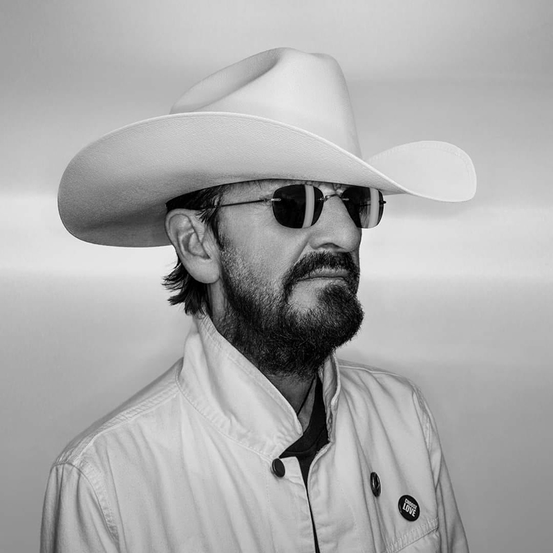 Ringo Starr graba su primer disco country con Look Up