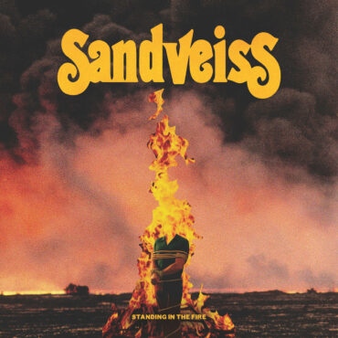 Sandveiss "Standing In The Fire"